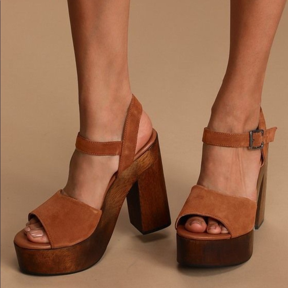 70s Style Clique Platform Sandal